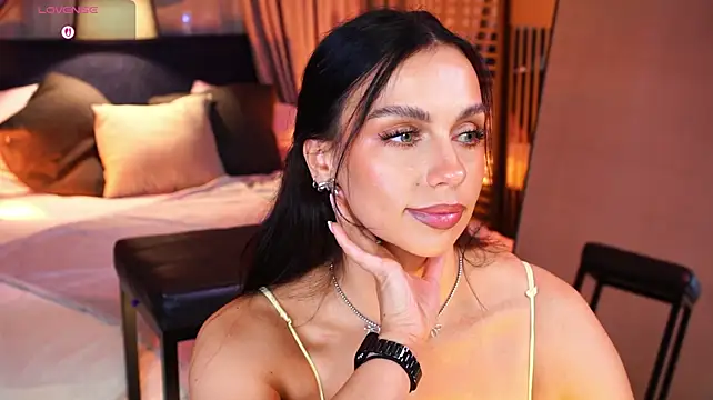 LunaNight live cam on StripChat