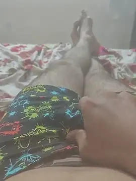 duz-mlore (Ask my age) - Make me cum