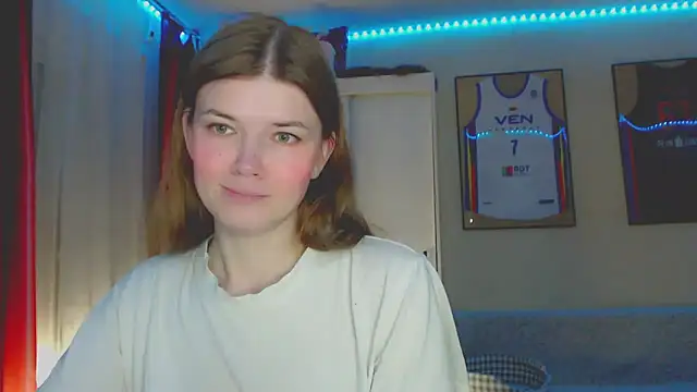 Klementa live cam on StripChat