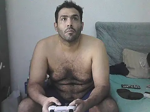 alphalatinobearx webcam