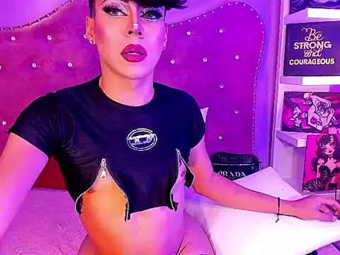 PrettyTaylor live cam on StripChat