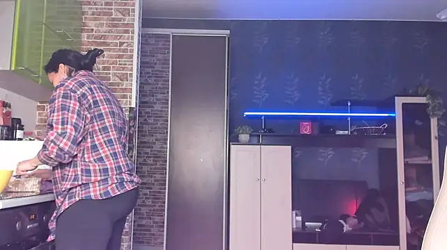 Lucky_Milf webcam