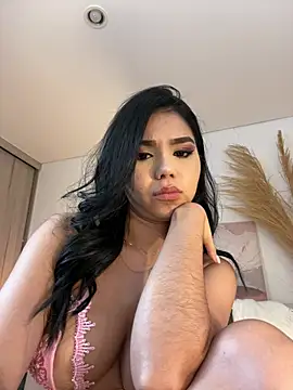 VictoriaLeia webcam