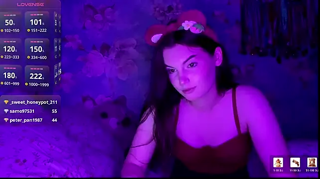 RileySpence live cam on StripChat