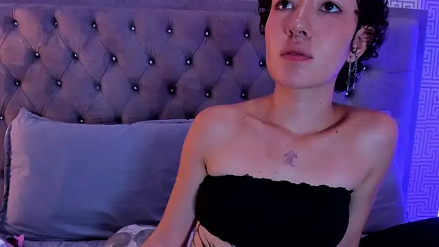 NohaCooper webcam