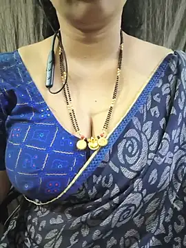 bhuvana_555 (F milf) - BooBS ON WATER