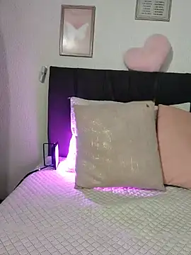 samm_curvy