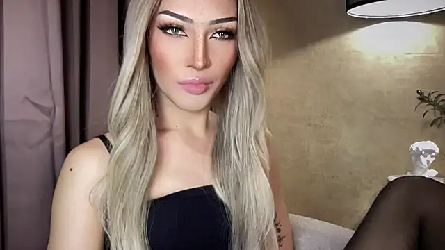 Alicegreenexx live cam on StripChat