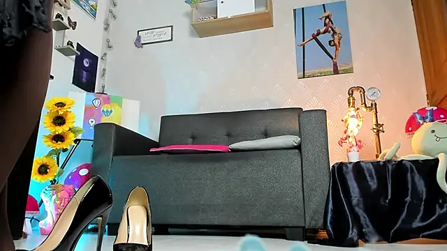 Alaia_Love77 webcam