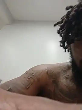 gangster60nigg live cam on StripChat
