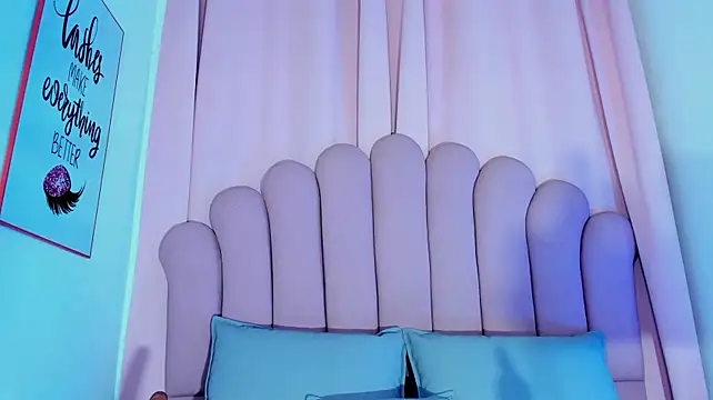 NicoleMadrird live sex cam