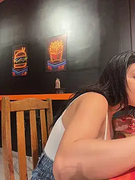 Rafaellaz live sex cam