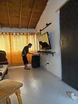 _Leo_Boy webcam