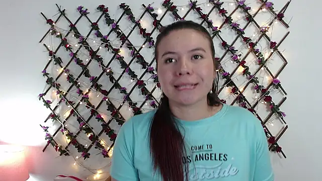 Samantha_Wallker live cam on StripChat