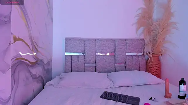 MelodyPrice live cam on StripChat