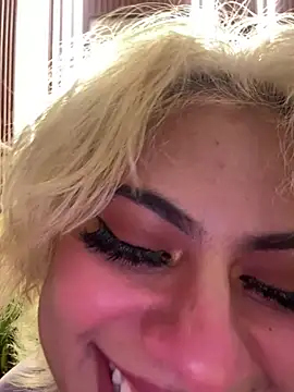 Eva_Feller69
