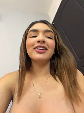 jenn_fit live webcam