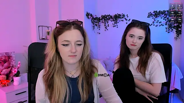 liana_kisses