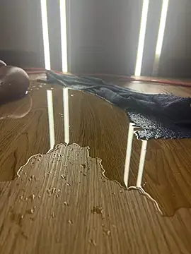 Eva_Feller69