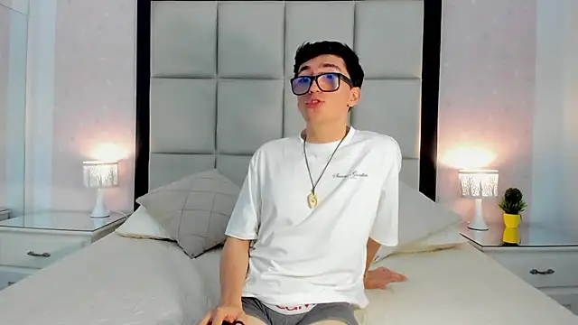 GaelDuke live sex cam