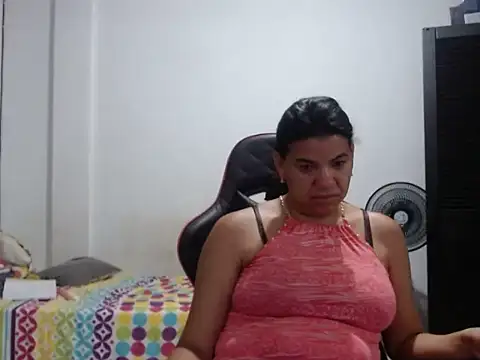 Adriana_0312 webcam