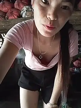 Heryy_xx live cam on StripChat