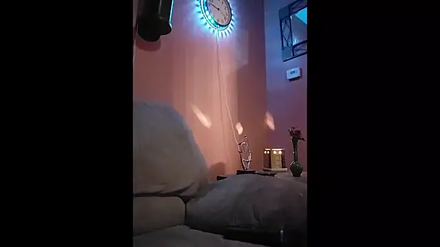 Synfulsymone9 webcam