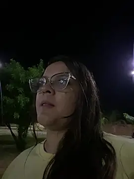 Laryssinha_69 webcam