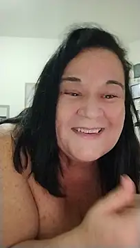 Yaya_Mineira live cam on StripChat