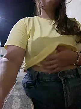 Laryssinha_69 webcam