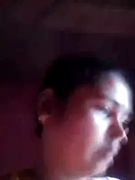 HotRavitapal live cam on StripChat