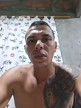 Andrezzz69 webcam