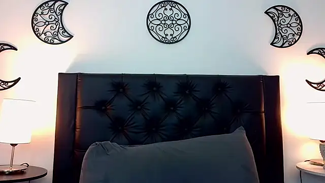 KatalynaSweet live cam on StripChat