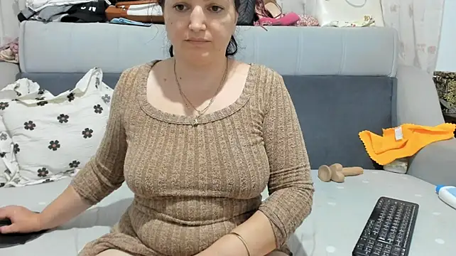 BrendaWildd live cam on StripChat