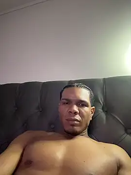Sambo23hot webcam
