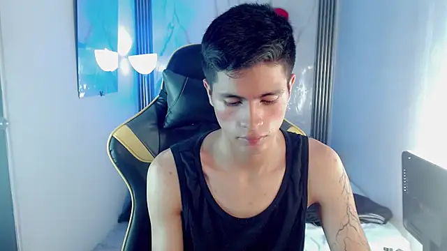Ascii_one live cam on StripChat