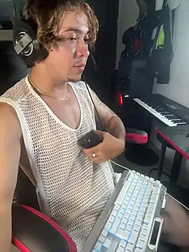 AngelLatinBoy webcam