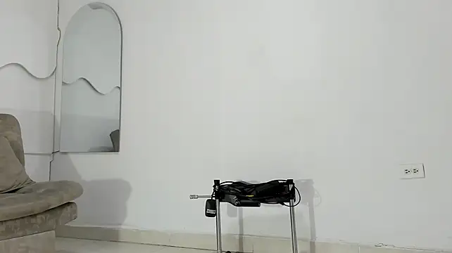 ArohomLester_