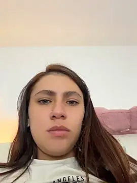 emilycxx (F teen) - mount dildo