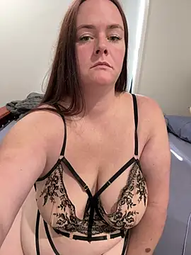 carinabro10 webcam