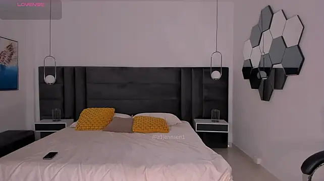 AllyJensen live cam model