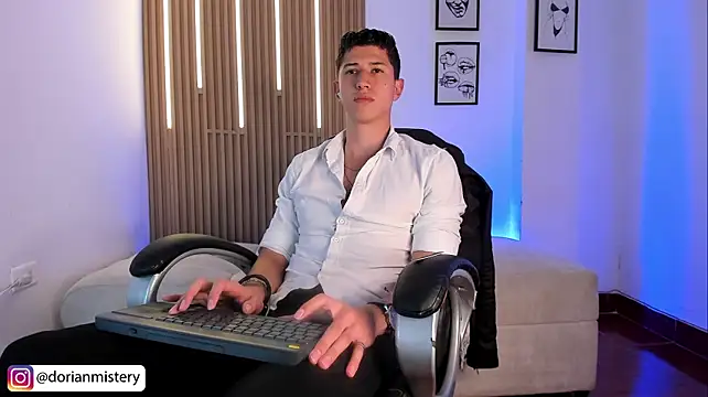 Dorianmistery2322_ webcam