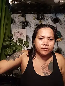 TabooSHOWgirl18 live cam on StripChat