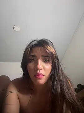 Dixonykaty live cam on StripChat