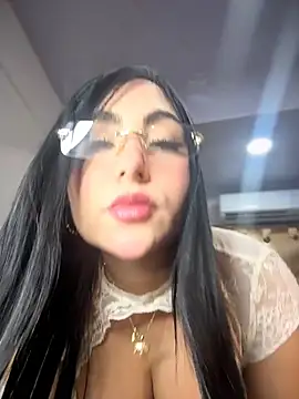 Sarahballiston_ webcam