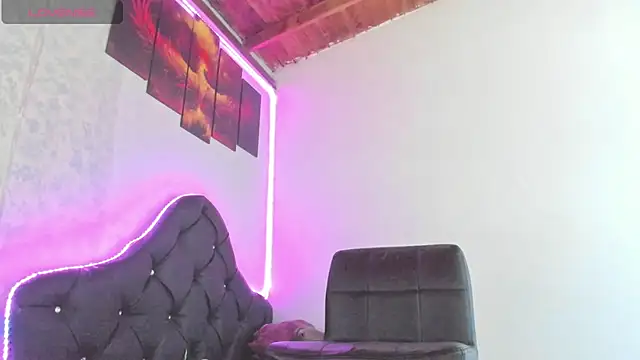 mona_bigcock live sex cam