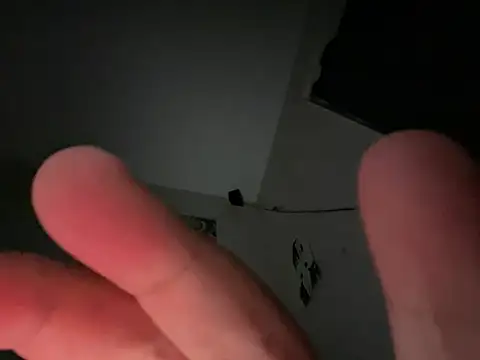 LuxBenn live cam on StripChat
