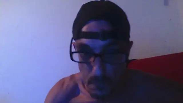 Squirtlover81 live cam on StripChat