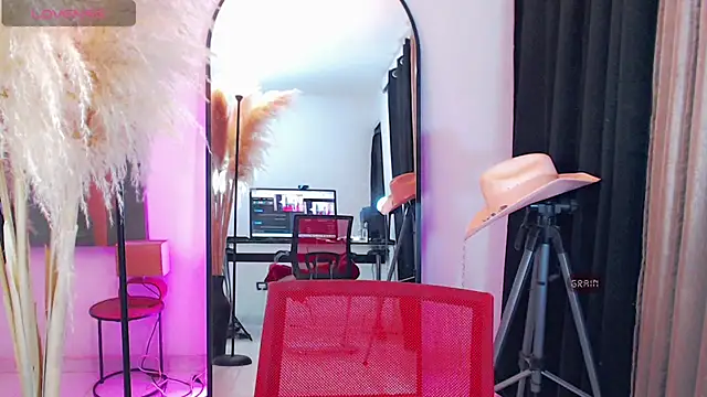 dark_sailent webcam
