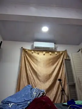 Sarahballiston_ live sex cam